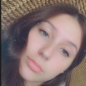 Meet your Posher, Carley